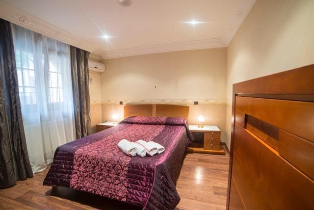 Hostal Rural & Spa Las Vistas Pastrana Esterno foto
