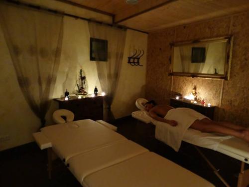 Hostal Rural & Spa Las Vistas Pastrana Esterno foto